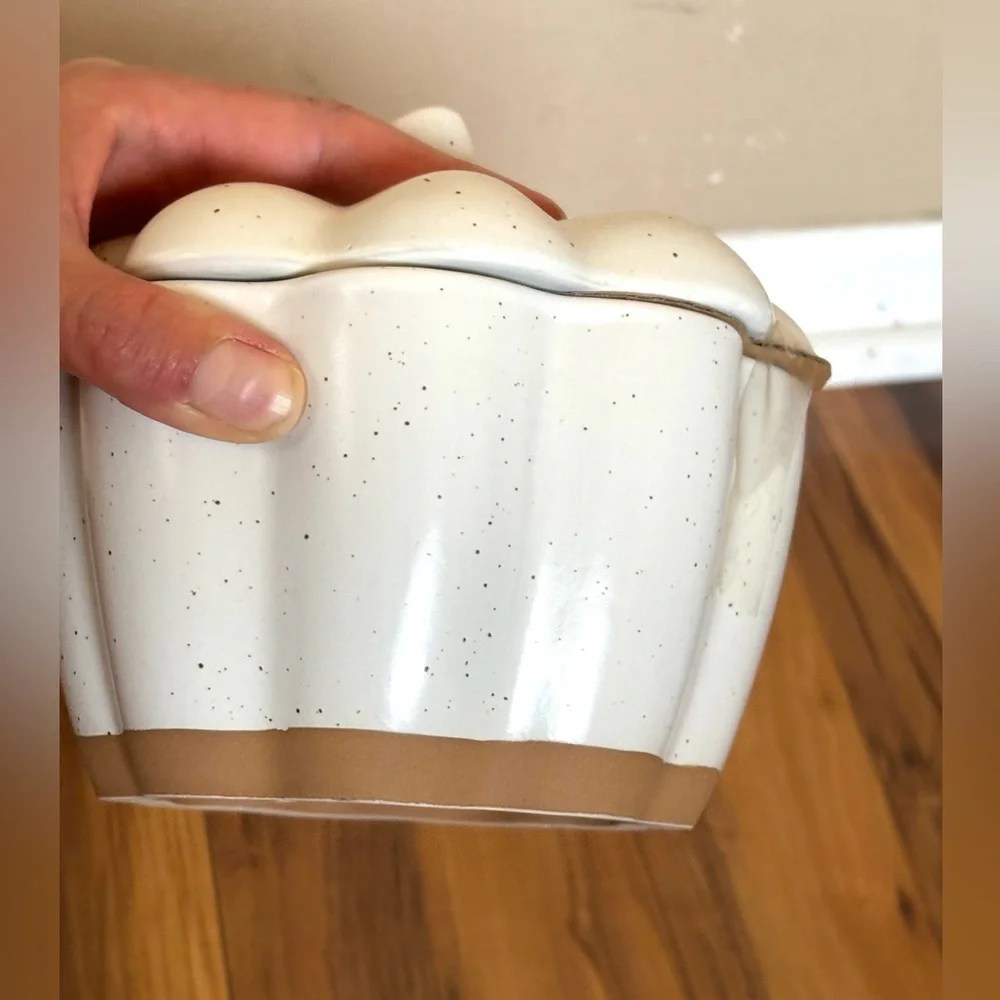 Threshold soups white cream